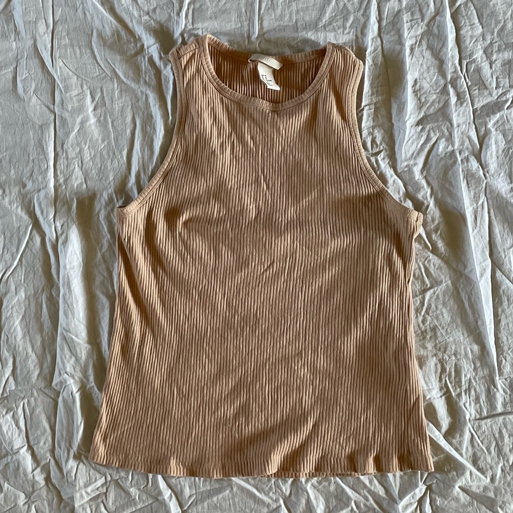 Light pink ribbed tank top